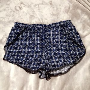 F21 Tulip Hem Shorts